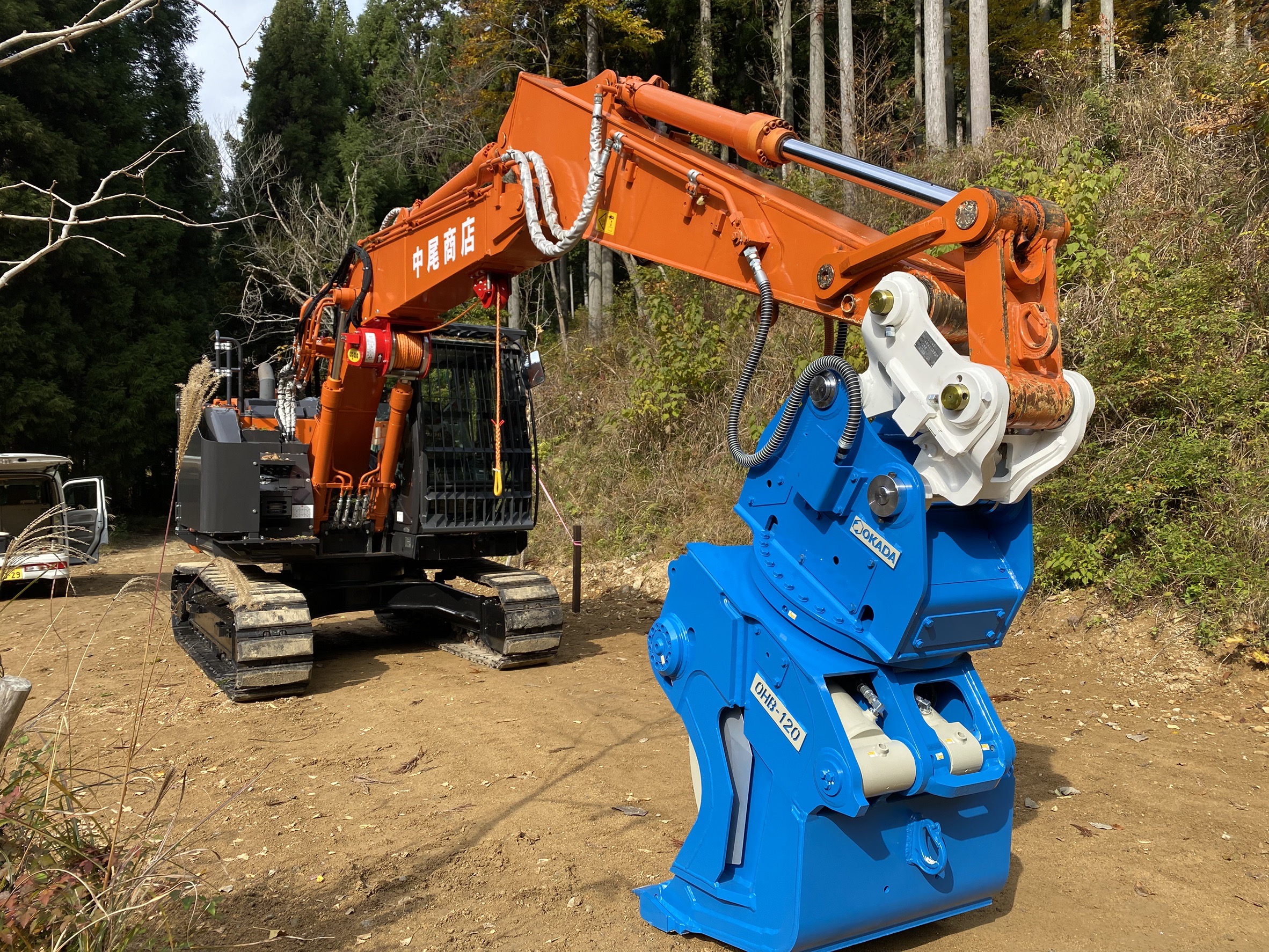 【納入事例】林業に排土板は必須か？ZX135USK-7で実践する「負荷をかけない」機械選び