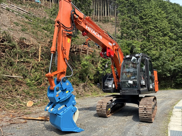 日立建機 ZX135USL-6 林業仕様（林業機械.com）