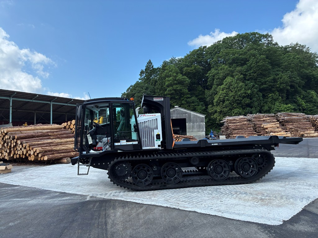 Prinoth製大型フォワーダ「T8N」